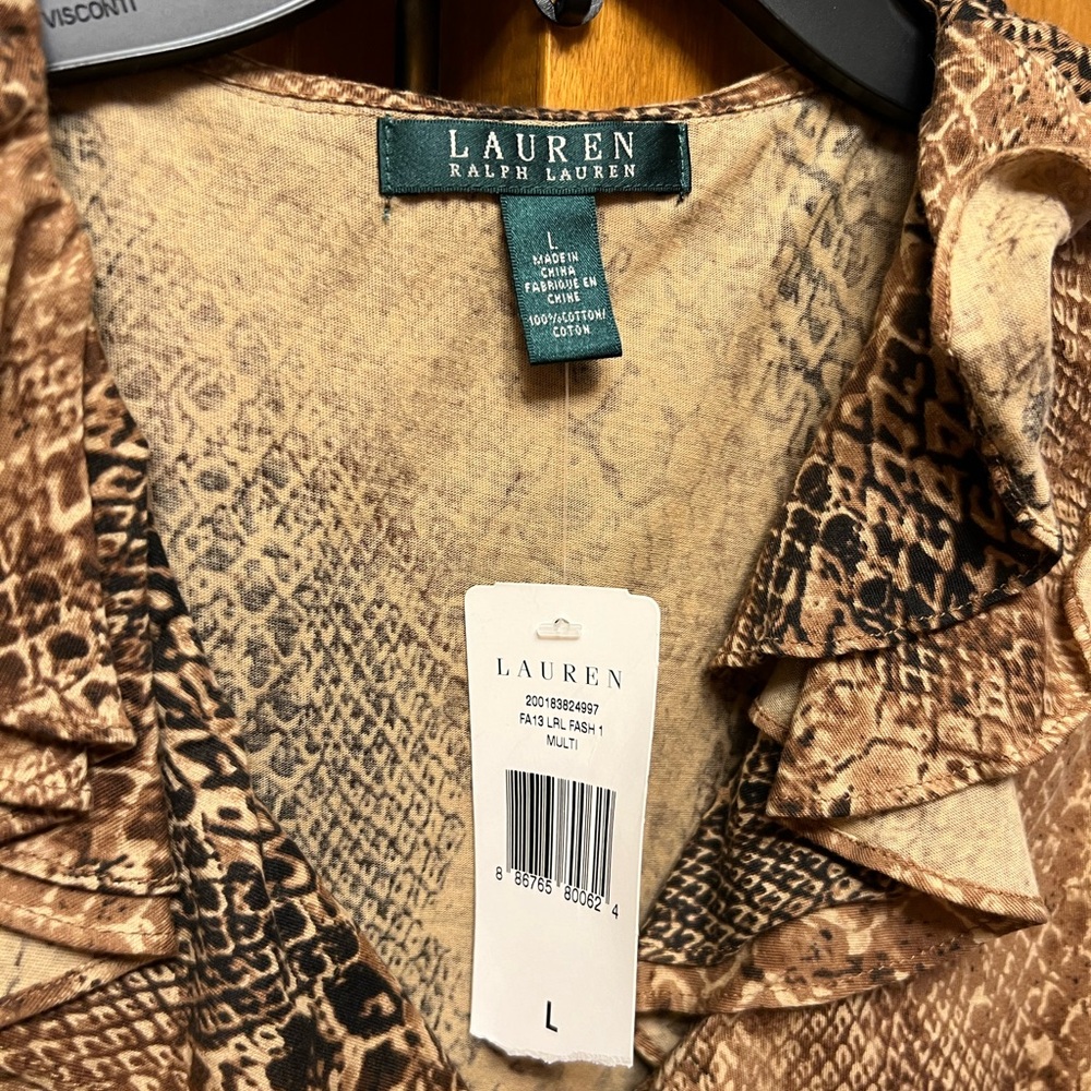 Lauren Ralph Lauren Ruffle V-Neck Sleeveless Top - Picture 2 of 6